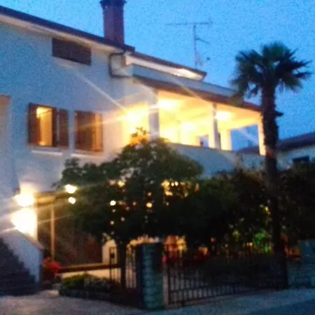 Studio Karla Apartment *
